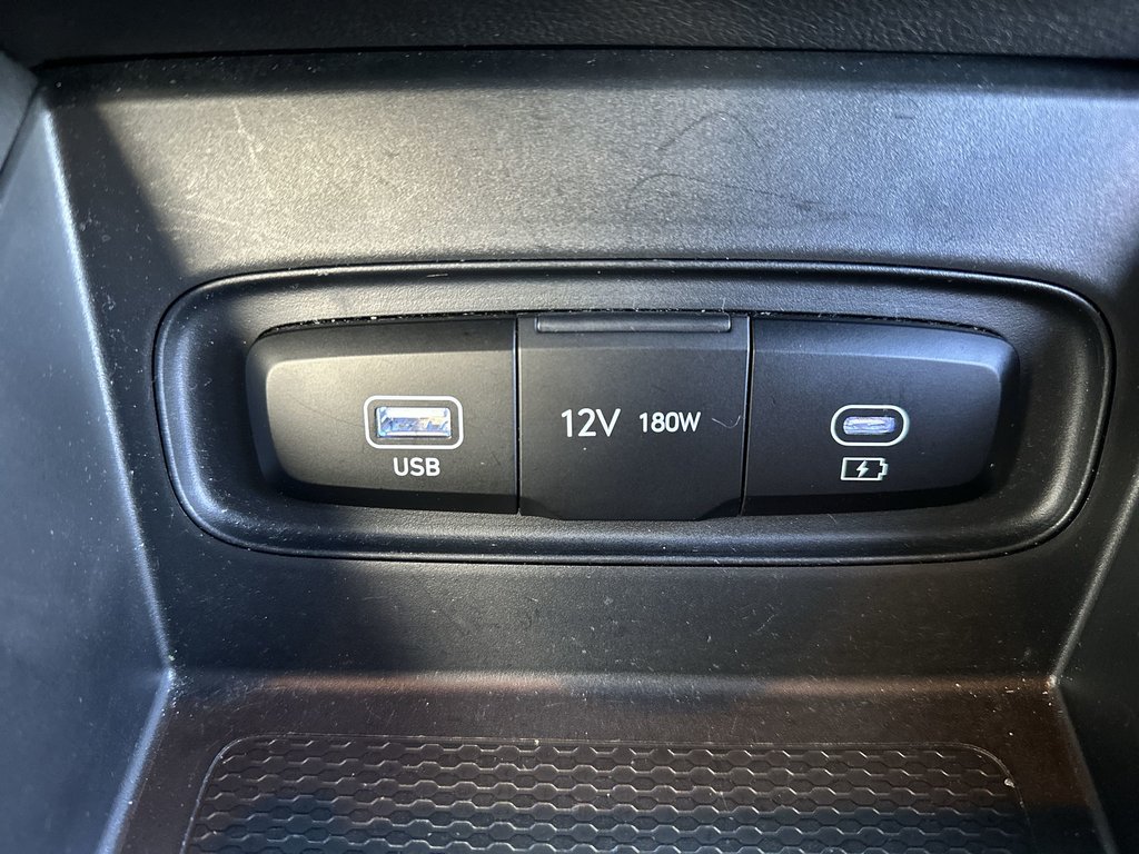 2024 Hyundai Venue Preferred | Cam | HtdSeats | Warranty to 2029 in Saint John, New Brunswick - 43 - w1024h768px