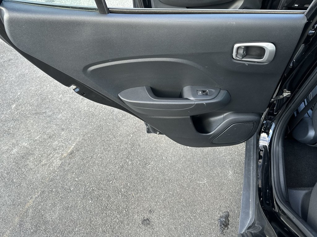 2024 Hyundai Venue Preferred | Cam | HtdSeats | Warranty to 2029 in Saint John, New Brunswick - 33 - w1024h768px