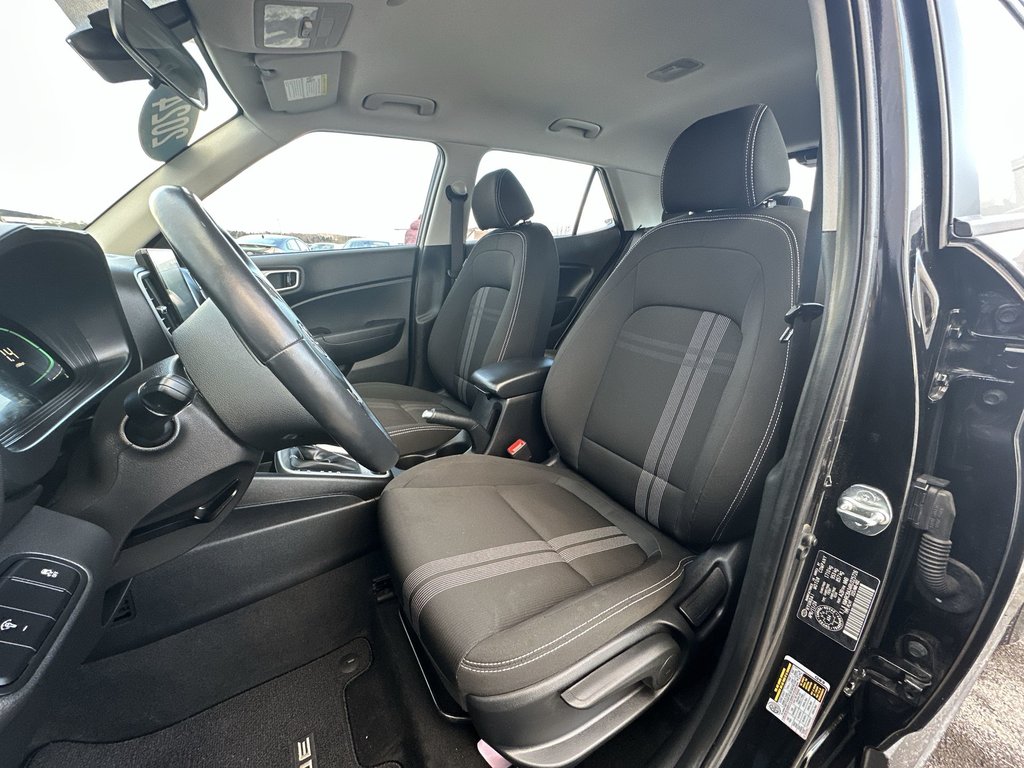 2024 Hyundai Venue Preferred | Cam | HtdSeats | Warranty to 2029 in Saint John, New Brunswick - 11 - w1024h768px