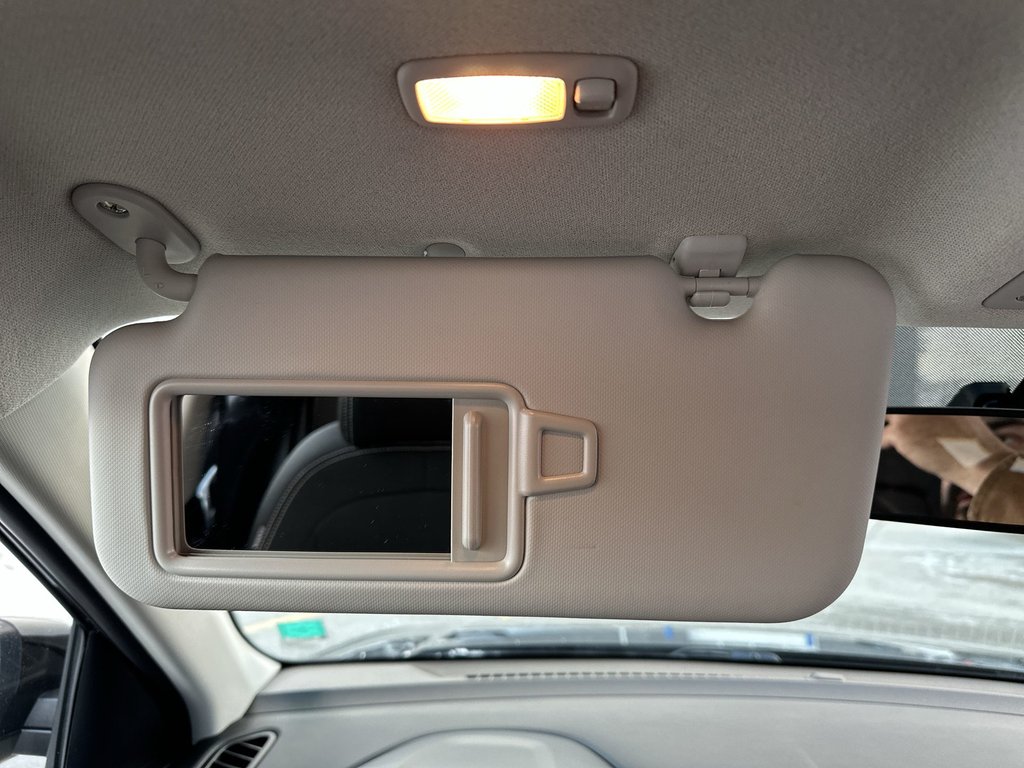 2024 Hyundai Venue Preferred | Cam | HtdSeats | Warranty to 2029 in Saint John, New Brunswick - 51 - w1024h768px