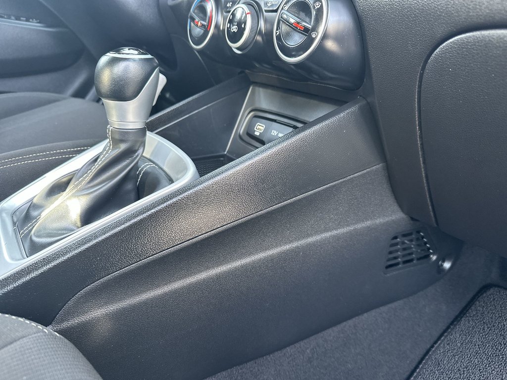 2024 Hyundai VENUE Preferred | Cam | HtdSeats | Warranty to 2029 in Saint John, New Brunswick - 45 - w1024h768px