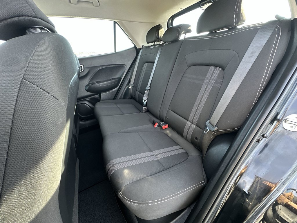 2024 Hyundai VENUE Preferred | Cam | HtdSeats | Warranty to 2029 in Saint John, New Brunswick - 32 - w1024h768px