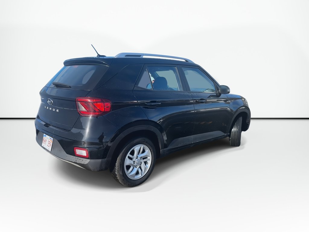 2024 Hyundai VENUE Preferred | Cam | HtdSeats | Warranty to 2029 in Saint John, New Brunswick - 8 - w1024h768px