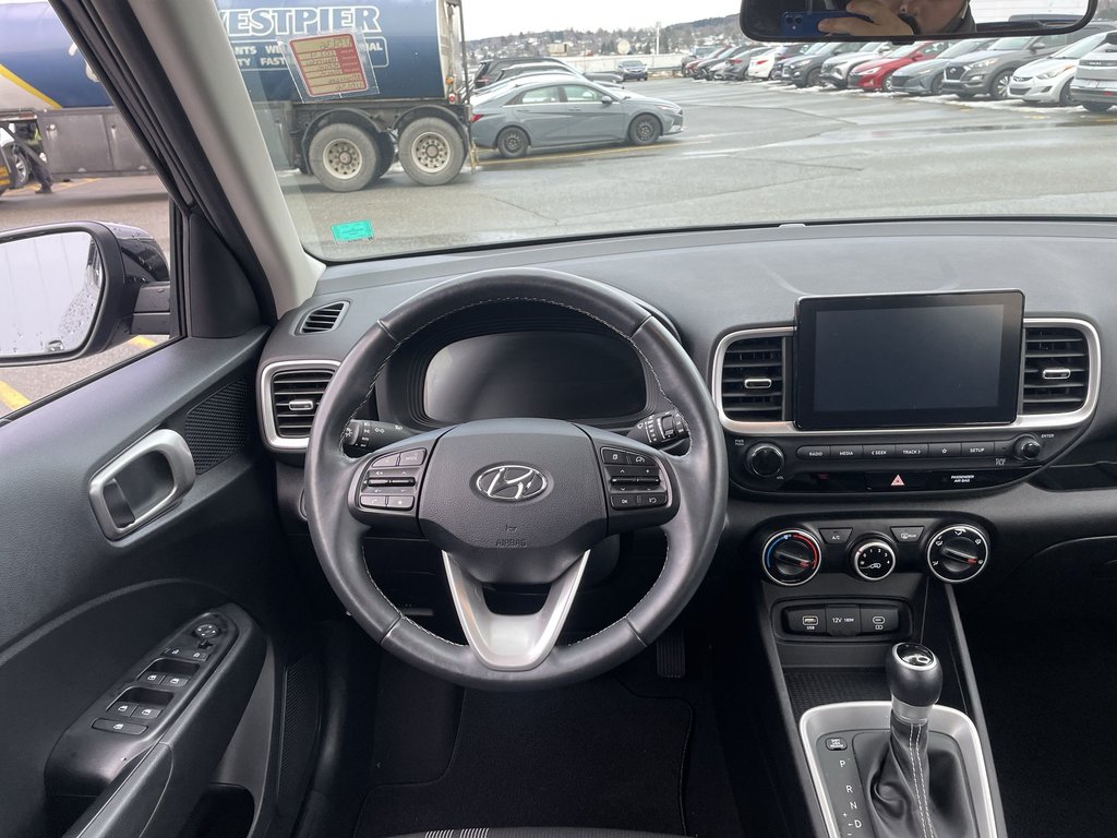Hyundai Venue Preferred | Cam | HtdSeats | Warranty to 2029 2024 à Saint John, Nouveau-Brunswick - 11 - w1024h768px