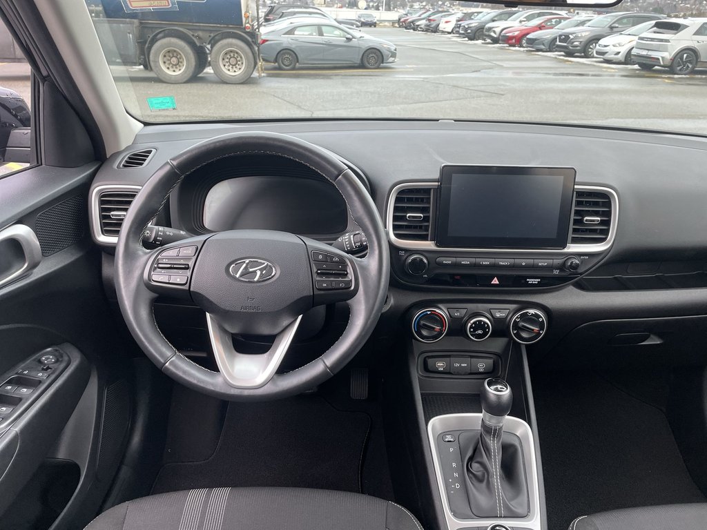 Hyundai Venue Preferred | Cam | HtdSeats | Warranty to 2029 2024 à Saint John, Nouveau-Brunswick - 12 - w1024h768px