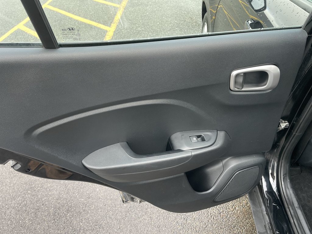 Hyundai Venue Preferred | Cam | HtdSeats | Warranty to 2029 2024 à Saint John, Nouveau-Brunswick - 33 - w1024h768px