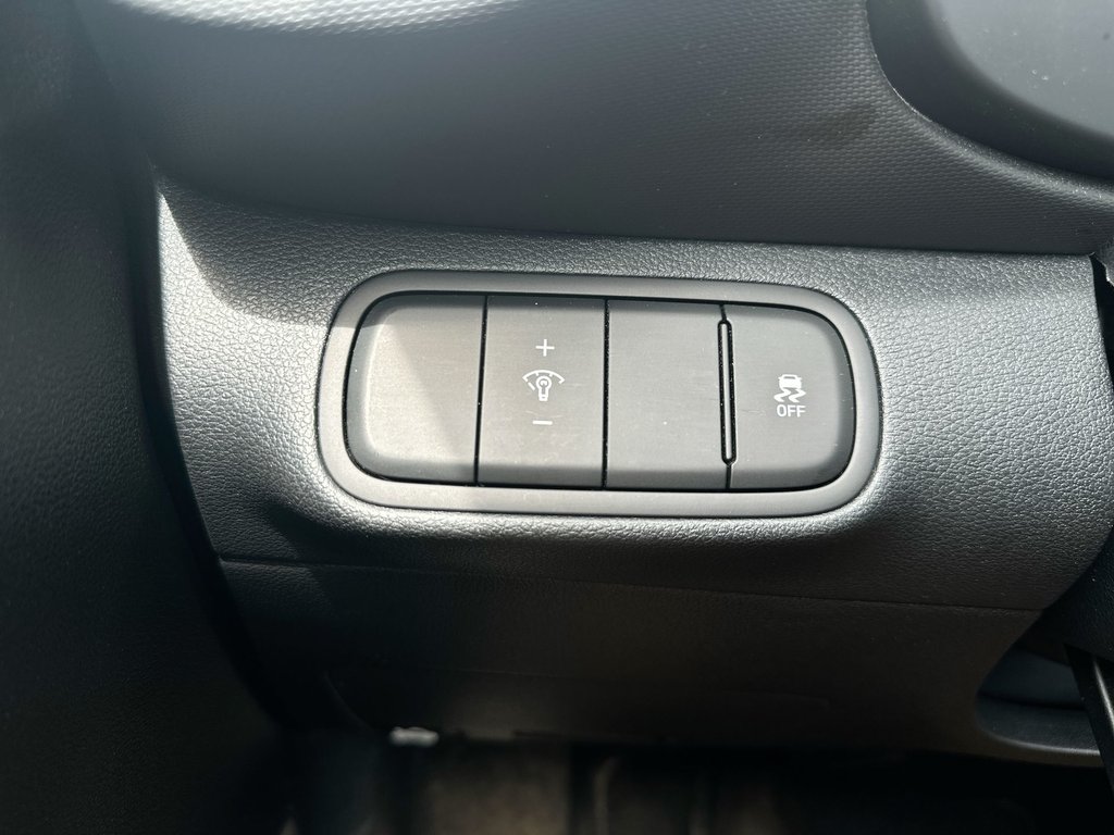 2025 Hyundai Venue Preferred | Htd Steering | Cam | Warranty to 2030 in Saint John, New Brunswick - 22 - w1024h768px