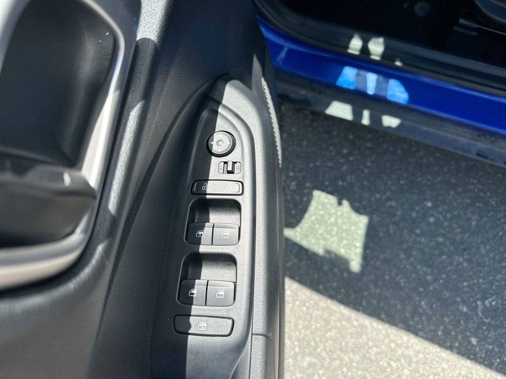 2025 Hyundai Venue Preferred | RmtStart | HtdWheel | Warranty to 2030 in Saint John, New Brunswick - 15 - w1024h768px