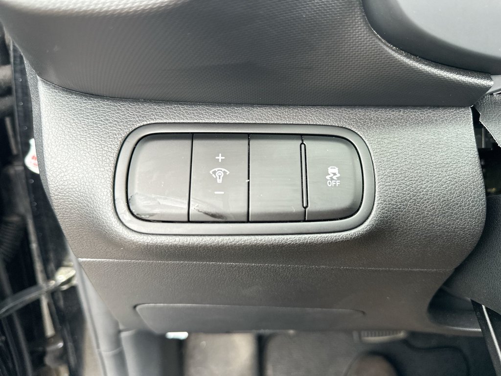 2025 Hyundai Venue Preferred | RmtStart | HtdWheel | Warranty to 2030 in Saint John, New Brunswick - 22 - w1024h768px