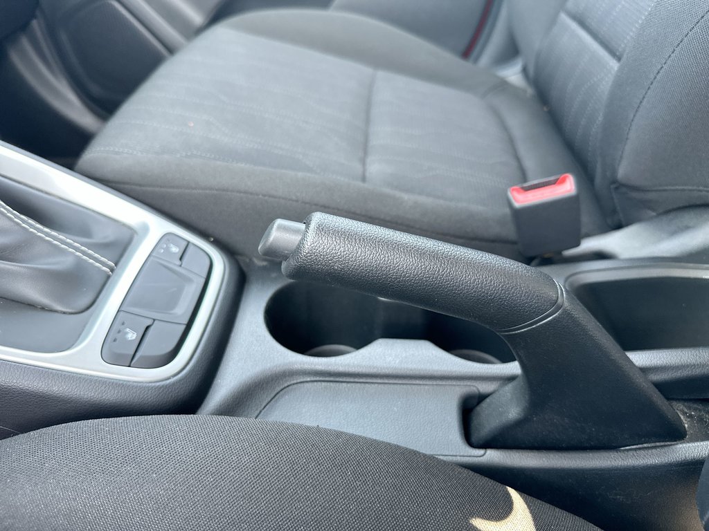 2025 Hyundai Venue Essential | Cam | HtdSeat | Warranty to 2030 in Saint John, New Brunswick - 30 - w1024h768px