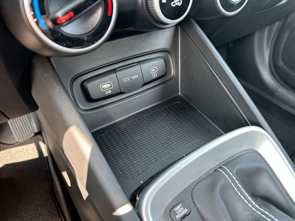 2025 Hyundai Venue Essential | Cam | HtdSeat | Warranty to 2030 in Saint John, New Brunswick - 28 - w1024h768px