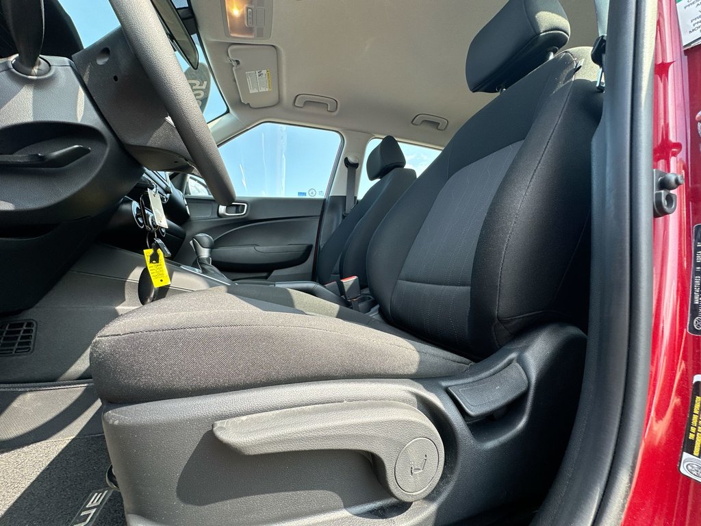 2025 Hyundai Venue Essential | Cam | HtdSeat | Warranty to 2030 in Saint John, New Brunswick - 14 - w1024h768px
