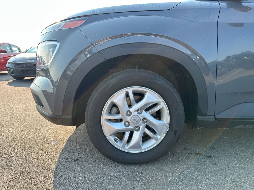 2025 Hyundai Venue Preferred | Cam | HtdSeats | Warranty to 2030 in Saint John, New Brunswick - 10 - w1024h768px