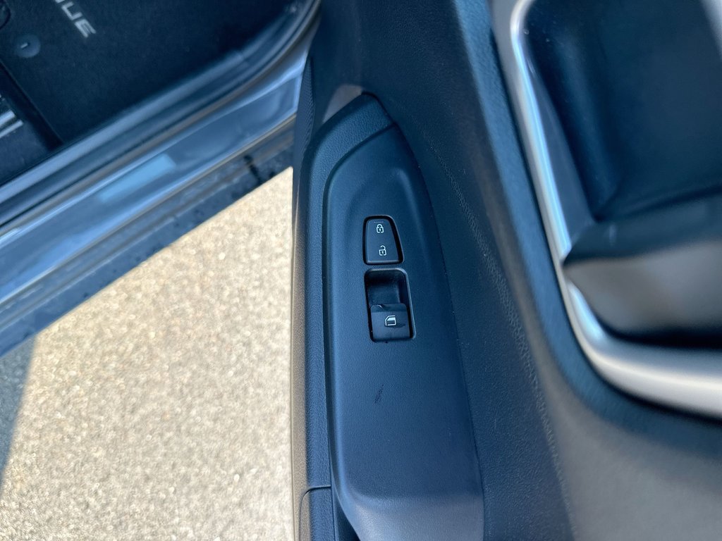 2025 Hyundai Venue Preferred | Cam | HtdSeats | Warranty to 2030 in Saint John, New Brunswick - 46 - w1024h768px