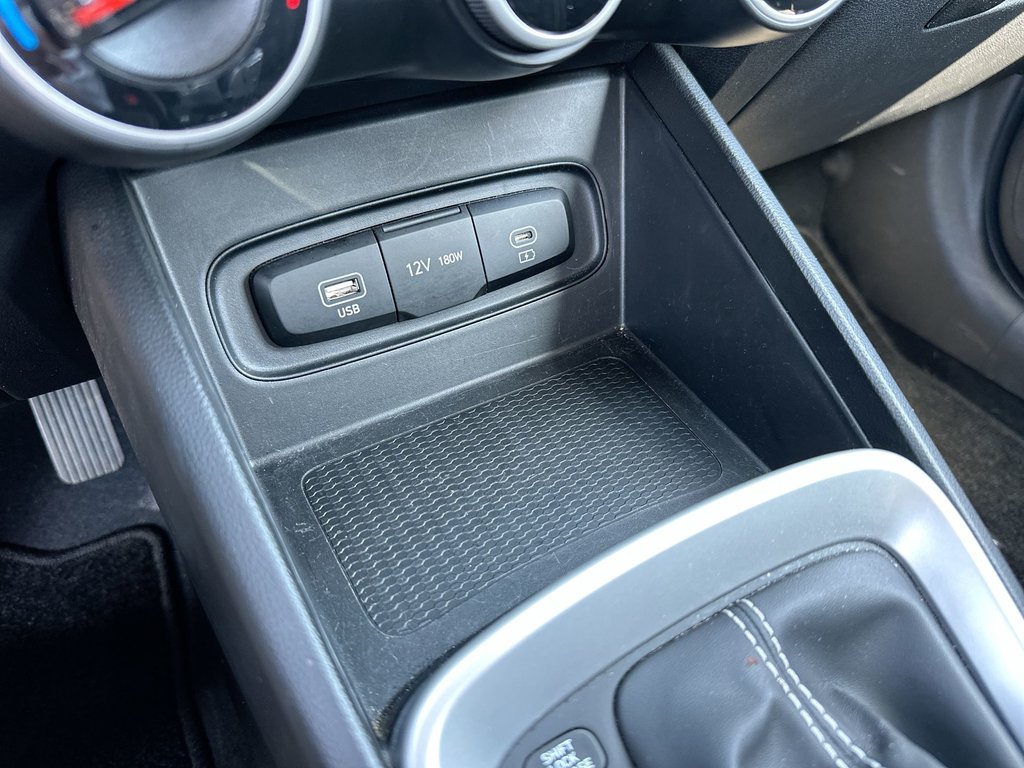 2025 Hyundai Venue in Antigonish, Nova Scotia - 28 - w1024h768px