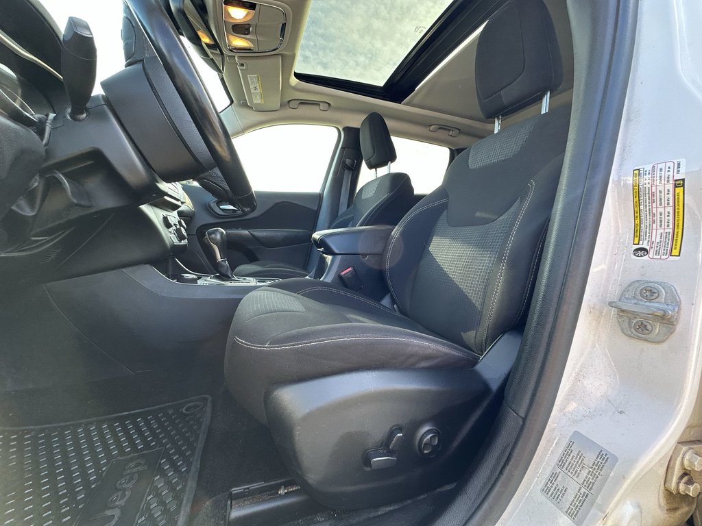 2015 Jeep Cherokee North | HtdSeats | Cam | PwrDrs | Aux | USB in Saint John, New Brunswick - 14 - w1024h768px