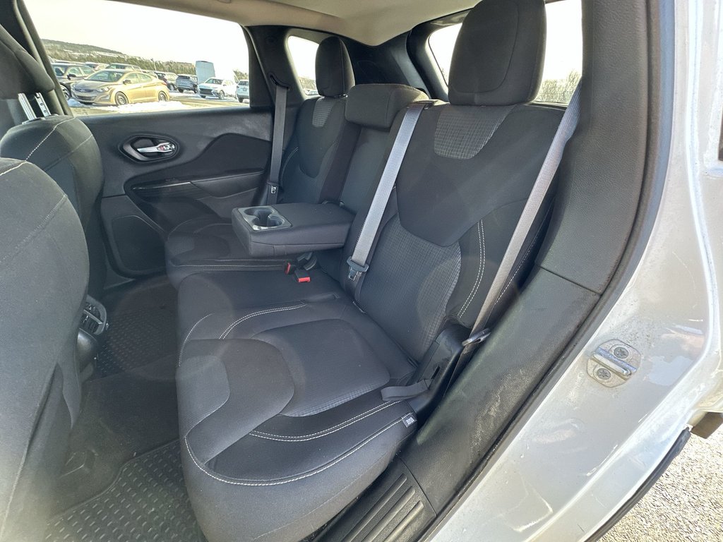 2015 Jeep Cherokee North | HtdSeats | Cam | PwrDrs | Aux | USB in Saint John, New Brunswick - 33 - w1024h768px