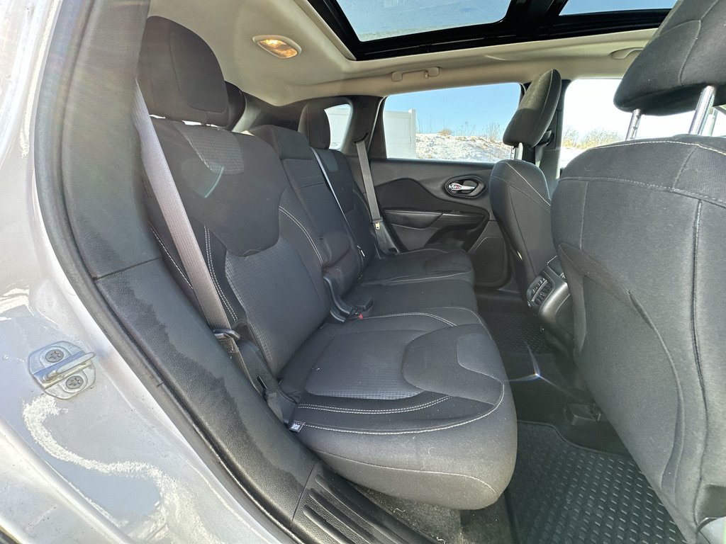2015 Jeep Cherokee North | HtdSeats | Cam | PwrDrs | Aux | USB in Saint John, New Brunswick - 40 - w1024h768px