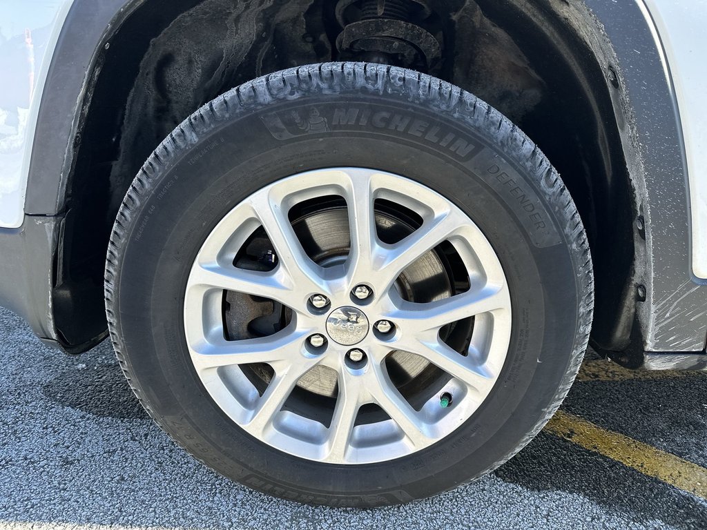 2015 Jeep Cherokee North | HtdSeats | Cam | PwrDrs | Aux | USB in Saint John, New Brunswick - 10 - w1024h768px