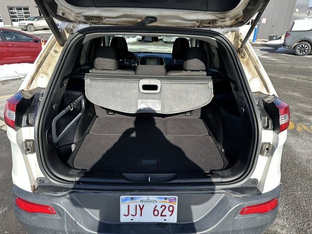 2015 Jeep Cherokee North | HtdSeats | Cam | PwrDrs | Aux | USB in Saint John, New Brunswick - 36 - w1024h768px