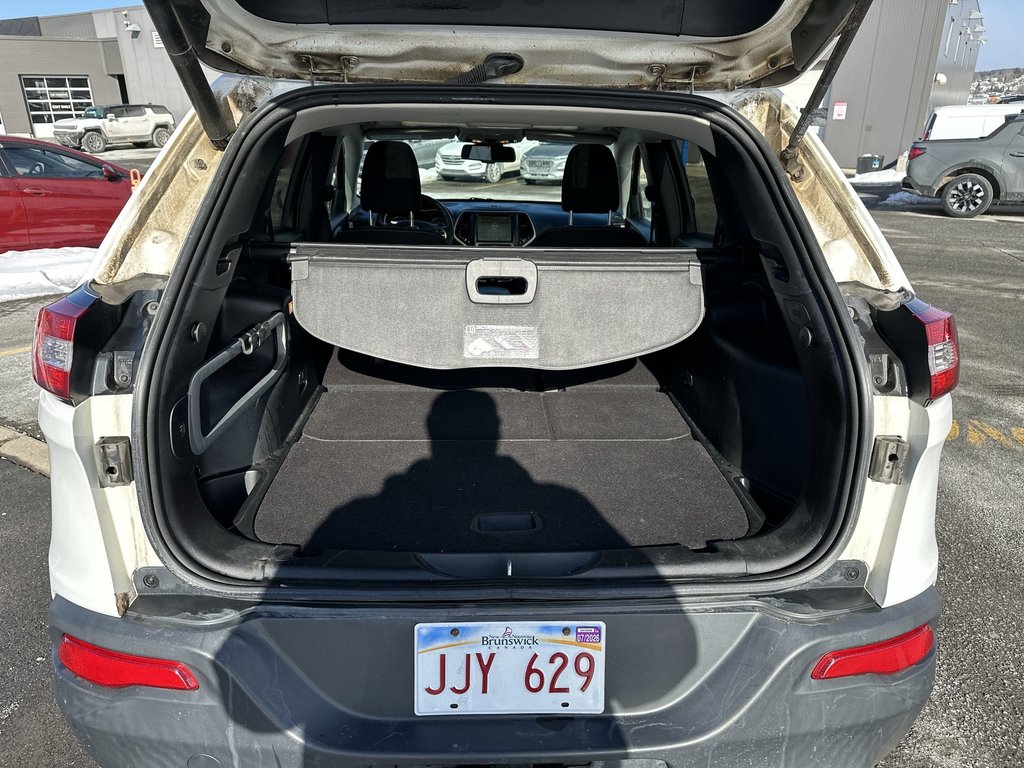 2015 Jeep Cherokee North | HtdSeats | Cam | PwrDrs | Aux | USB in Saint John, New Brunswick - 37 - w1024h768px