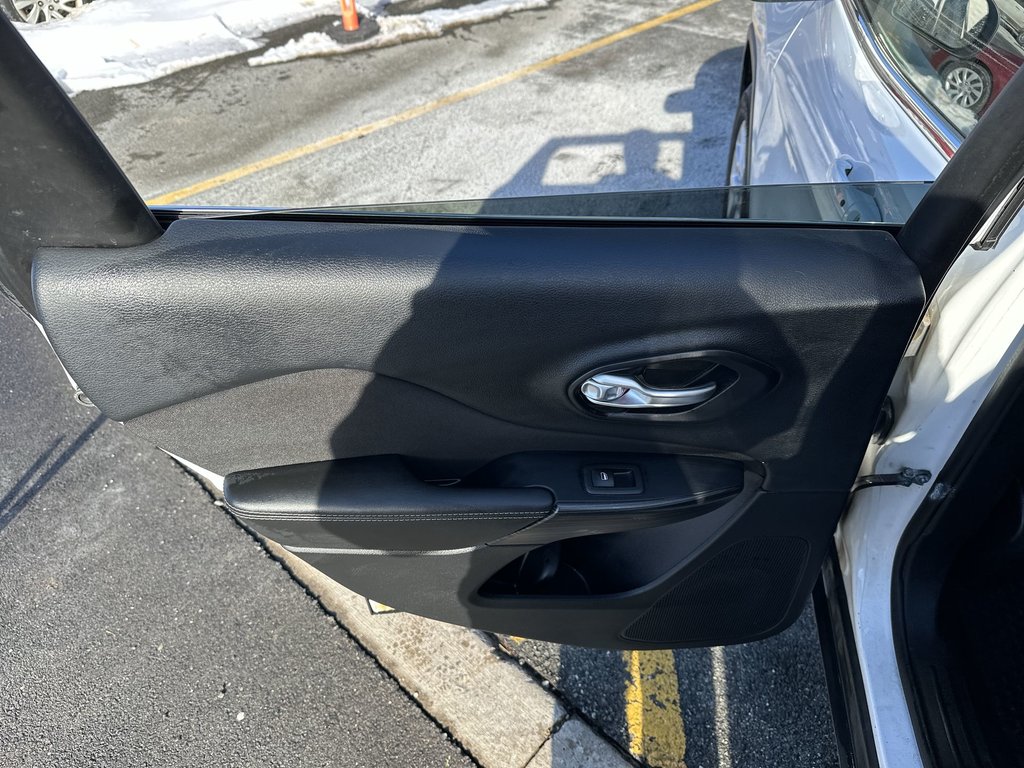 2015 Jeep Cherokee North | HtdSeats | Cam | PwrDrs | Aux | USB in Saint John, New Brunswick - 35 - w1024h768px