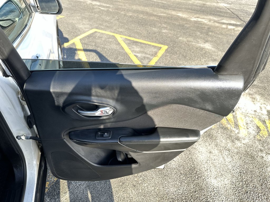 2015 Jeep Cherokee North | HtdSeats | Cam | PwrDrs | Aux | USB in Saint John, New Brunswick - 41 - w1024h768px