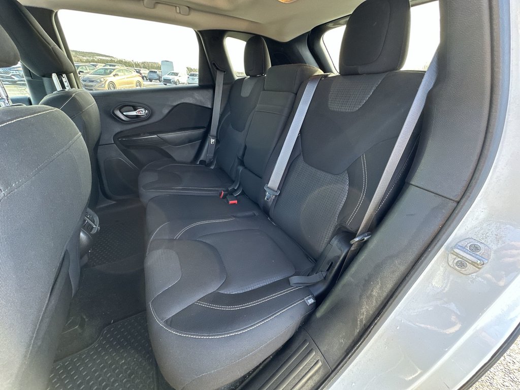 2015 Jeep Cherokee North | HtdSeats | Cam | PwrDrs | Aux | USB in Saint John, New Brunswick - 32 - w1024h768px