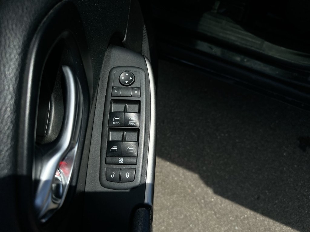 2021 Jeep Cherokee 80th Anniversary | Roof | Lthr | RmtStrt | Keyless in Saint John, New Brunswick - 15 - w1024h768px