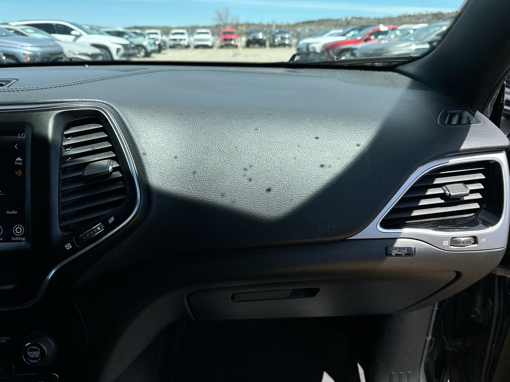 2021 Jeep Cherokee 80th Anniversary | Roof | Lthr | RmtStrt | Keyless in Saint John, New Brunswick - 44 - w1024h768px