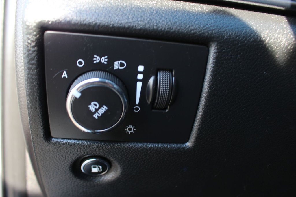 2015 Jeep Grand Cherokee Limited | Leather | HtdSeats | Aux | RmteStart in Saint John, New Brunswick - 12 - w1024h768px