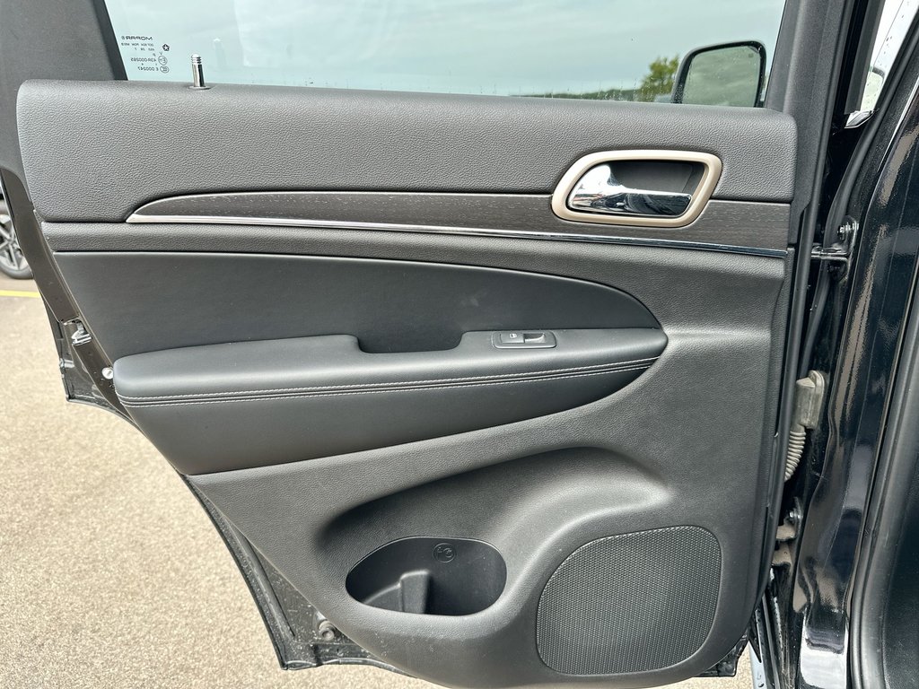 2017 Jeep Grand Cherokee Limited | Lthr | HtdSeat| Cam | Roof | Bluetooth in Saint John, New Brunswick - 35 - w1024h768px