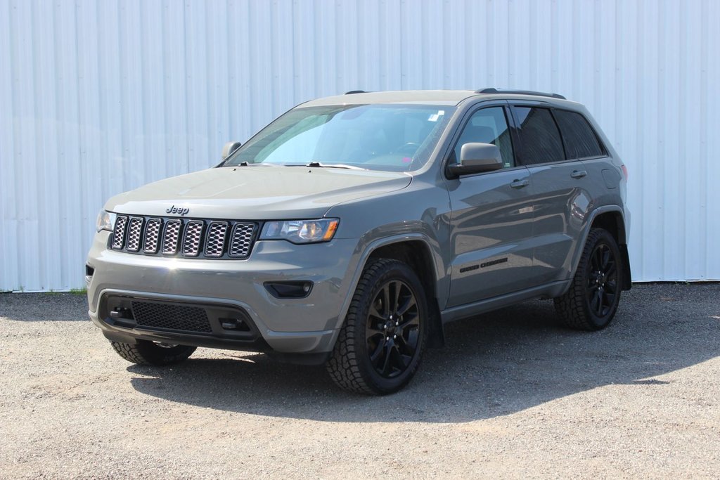 2019  Grand Cherokee Laredo Altitude | Leather | Nav | Cam | USB | XM in Saint John, New Brunswick - 3 - w1024h768px