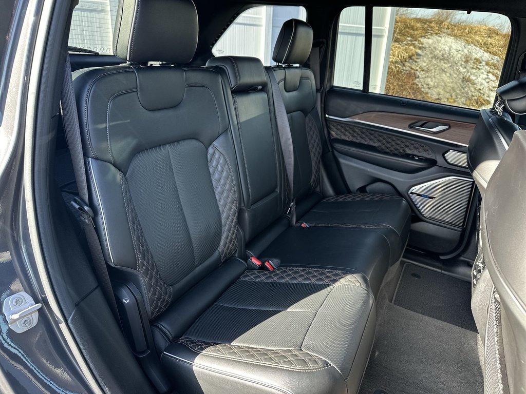 2022 Jeep Grand Cherokee in Antigonish, Nova Scotia - 40 - w1024h768px