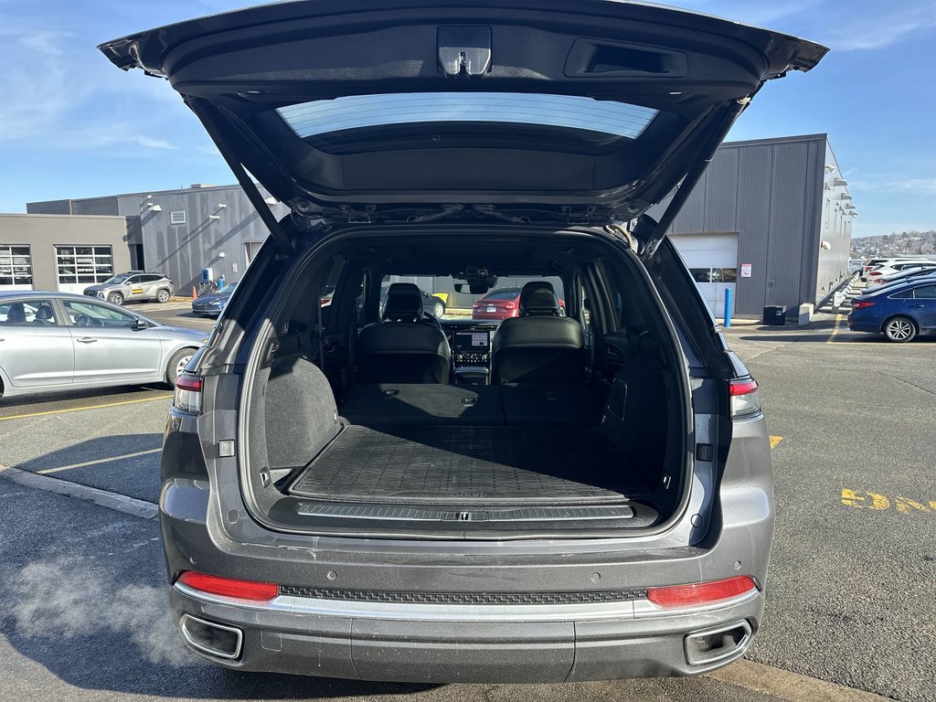 2022 Jeep Grand Cherokee in Antigonish, Nova Scotia - 37 - w1024h768px