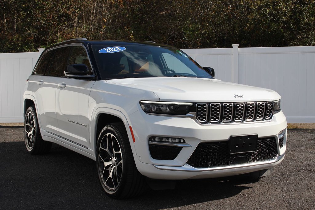 Grand Cherokee Summit Reserve | Leather | Roof | Warranty to 2028 2023 à Saint John, Nouveau-Brunswick - 1 - w1024h768px