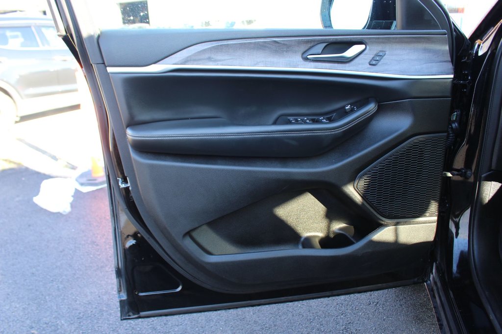 2023 Jeep Grand Cherokee Limited | HtdSeats | Cam | Warranty to 2028 in Saint John, New Brunswick - 46 - w1024h768px