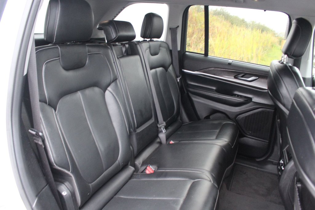 2023 Jeep Grand Cherokee in Antigonish, Nova Scotia - 53 - w1024h768px