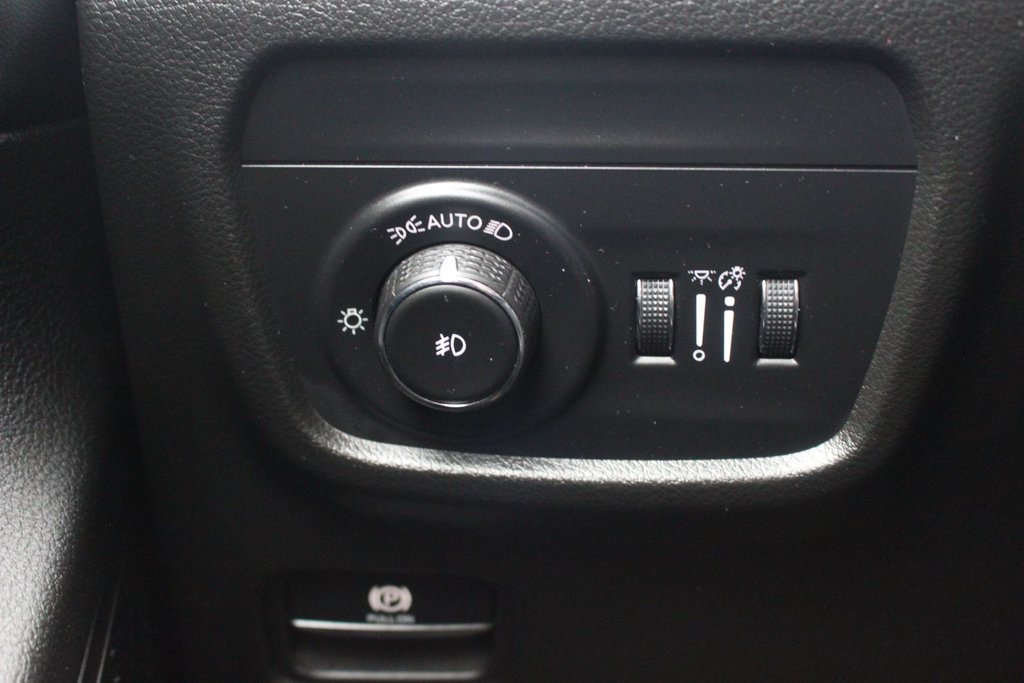 2023 Jeep Grand Cherokee in Antigonish, Nova Scotia - 39 - w1024h768px