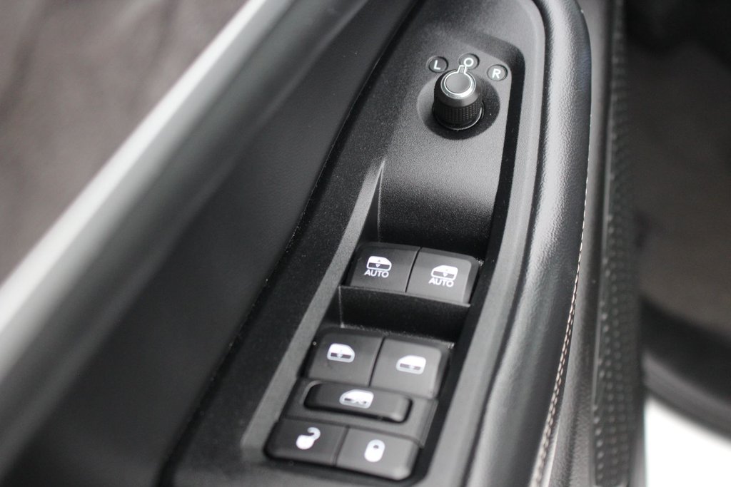 2023 Jeep Grand Cherokee in Antigonish, Nova Scotia - 36 - w1024h768px