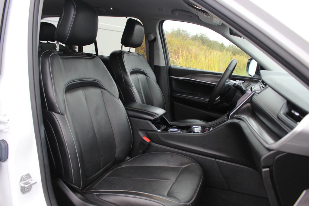 2023 Jeep Grand Cherokee in Antigonish, Nova Scotia - 57 - w1024h768px