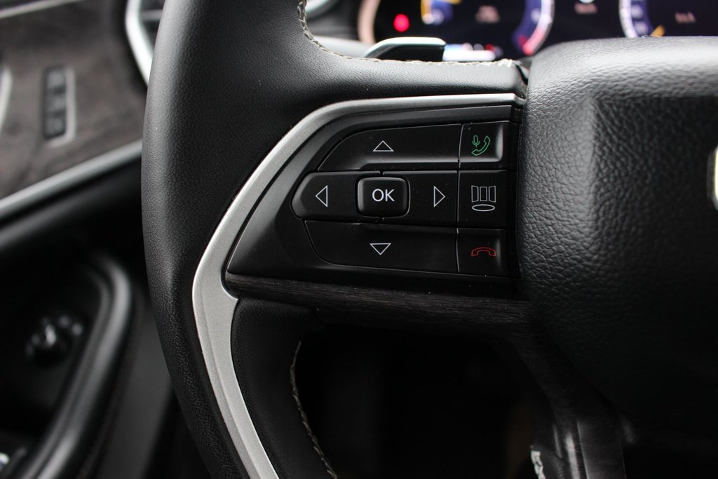 2023 Jeep Grand Cherokee in Antigonish, Nova Scotia - 17 - w1024h768px