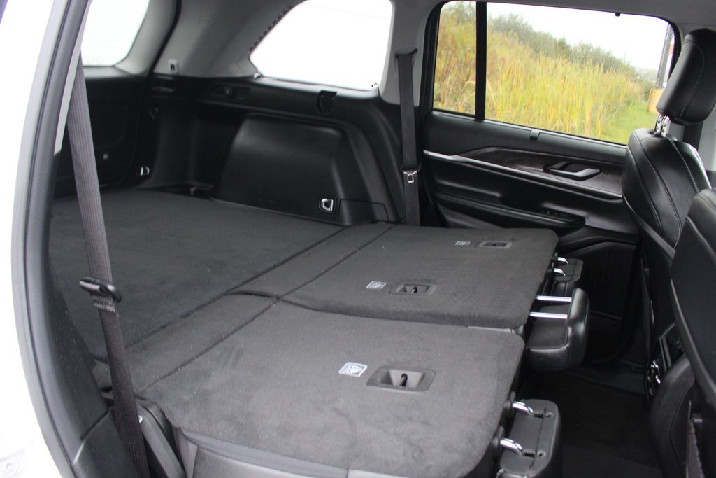 2023 Jeep Grand Cherokee in Antigonish, Nova Scotia - 54 - w1024h768px