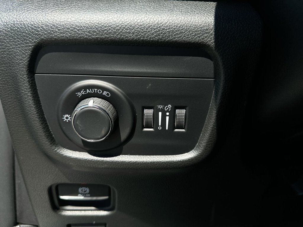 2025 Jeep GRAND CHEROKEE ALTITUDE | Roof | Lthr | Kyless | Warranty to 2030 in Saint John, New Brunswick - 31 - w1024h768px