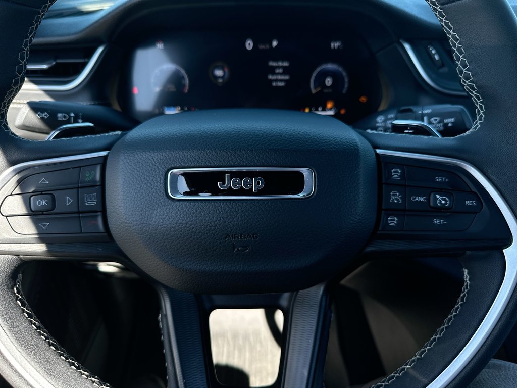 2025 Jeep GRAND CHEROKEE ALTITUDE | Roof | Lthr | Kyless | Warranty to 2030 in Saint John, New Brunswick - 18 - w1024h768px