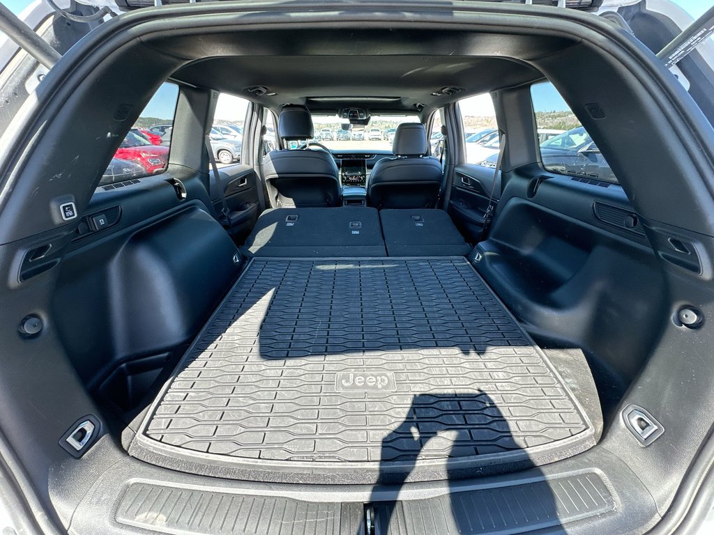 2025 Jeep GRAND CHEROKEE ALTITUDE | Roof | Lthr | Kyless | Warranty to 2030 in Saint John, New Brunswick - 37 - w1024h768px