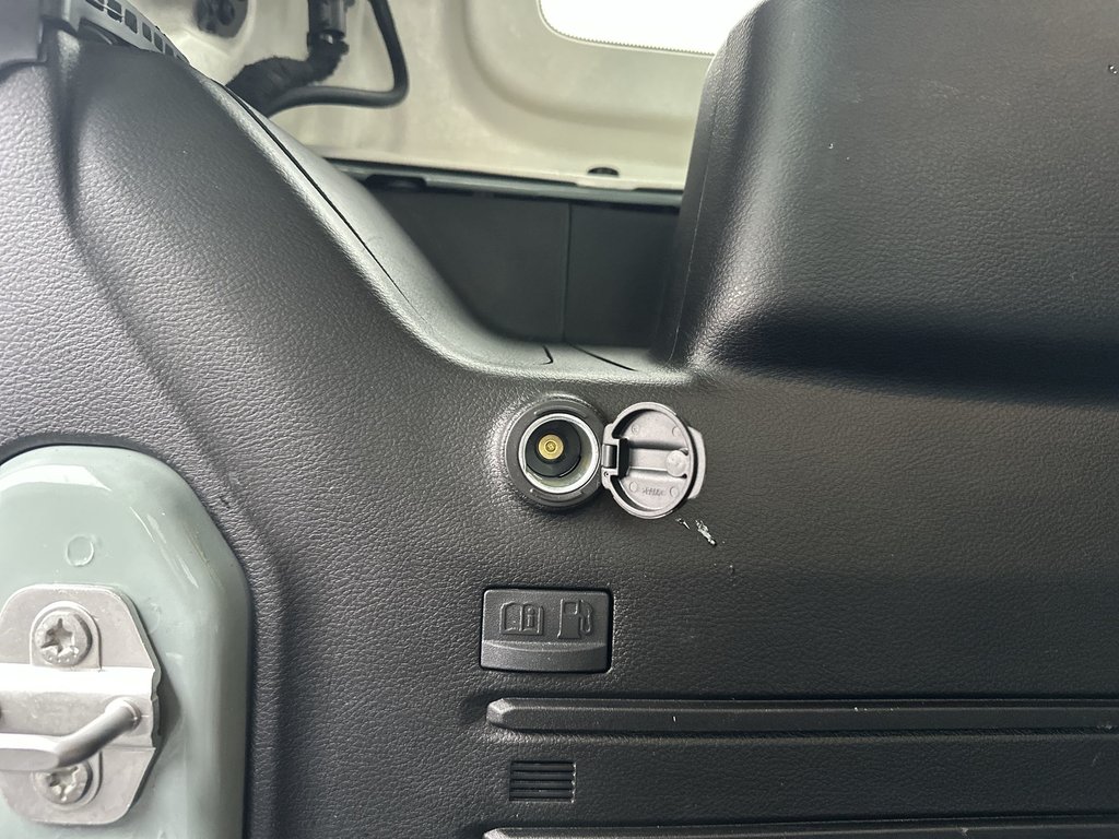 2024 Jeep Wrangler 4xe Rubicon | Cam | HtdSeat | 2Tops | Warranty to 2028 in Saint John, New Brunswick - 49 - w1024h768px