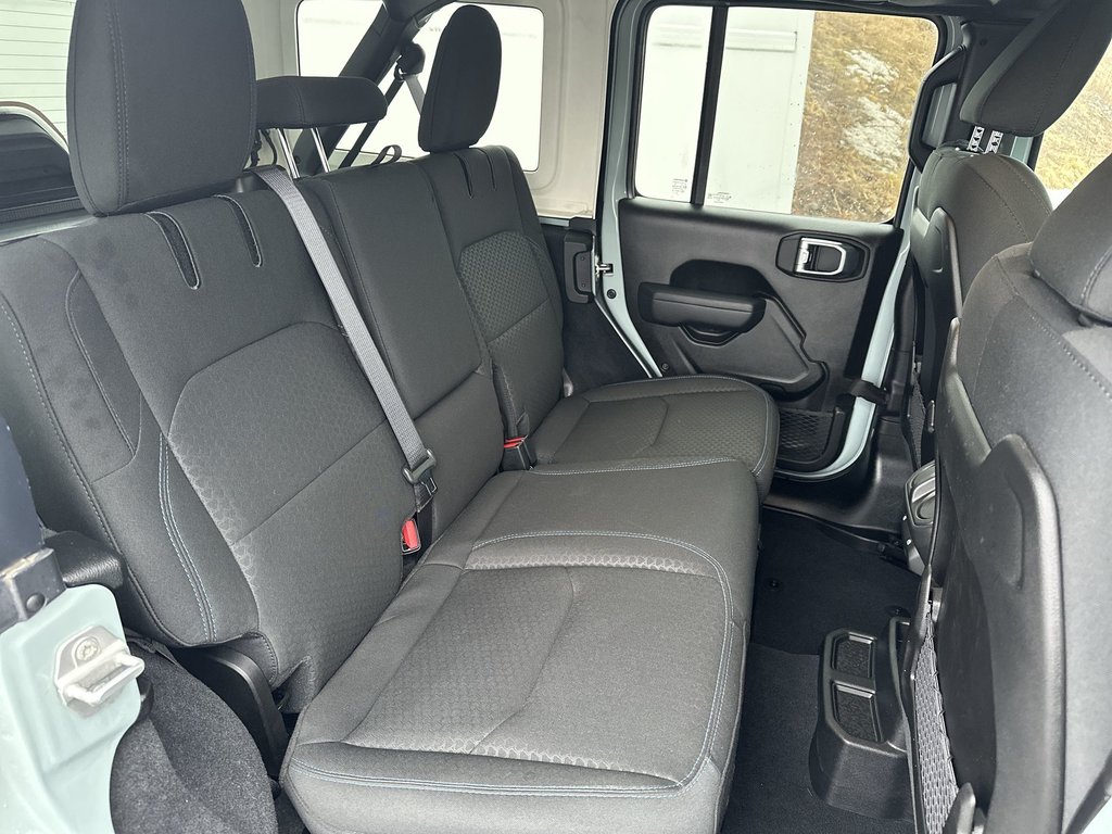 2024 Jeep Wrangler 4xe Rubicon | Cam | HtdSeat | 2Tops | Warranty to 2028 in Saint John, New Brunswick - 39 - w1024h768px