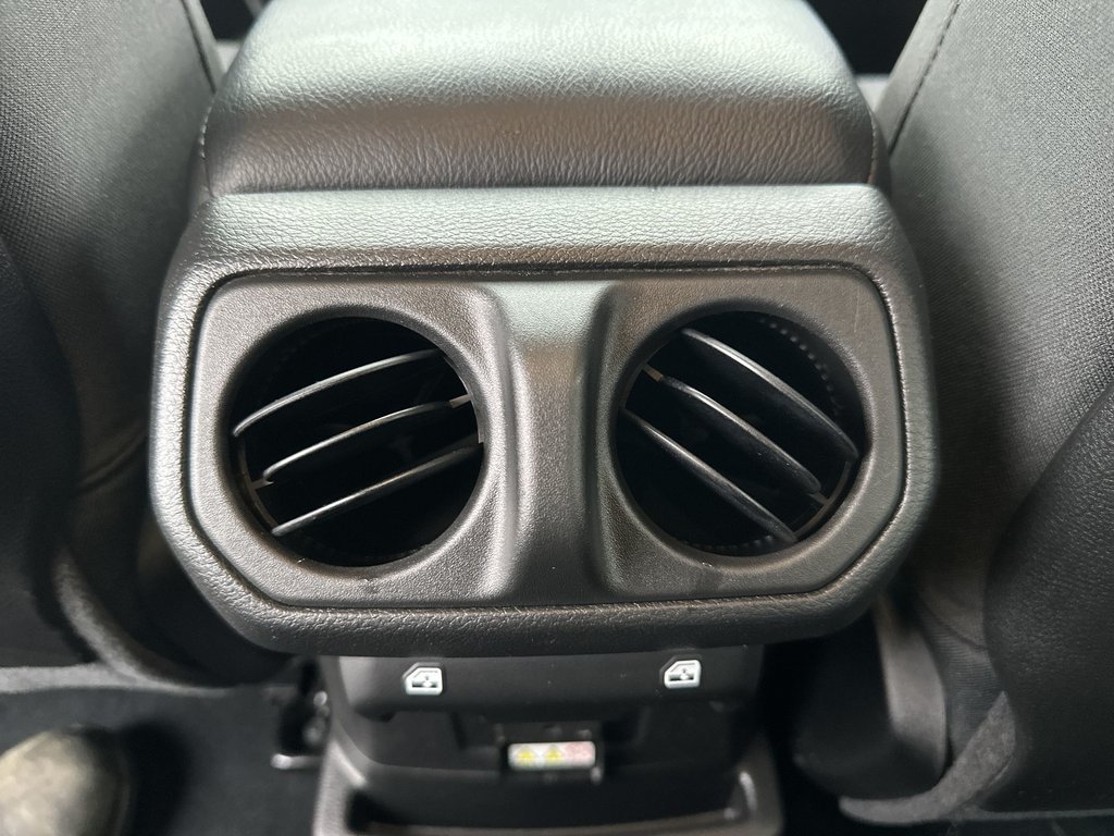 2024 Jeep Wrangler 4xe Rubicon | Cam | HtdSeat | 2Tops | Warranty to 2028 in Saint John, New Brunswick - 50 - w1024h768px