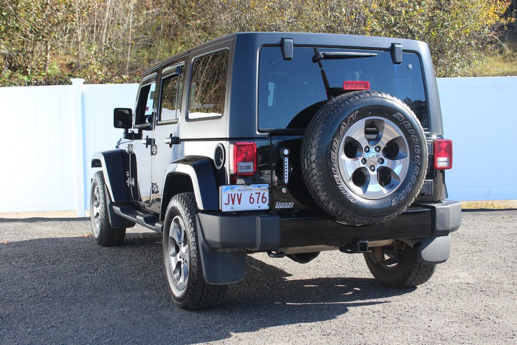 2017 Jeep Wrangler Unlimited in Antigonish, Nova Scotia - 5 - w1024h768px